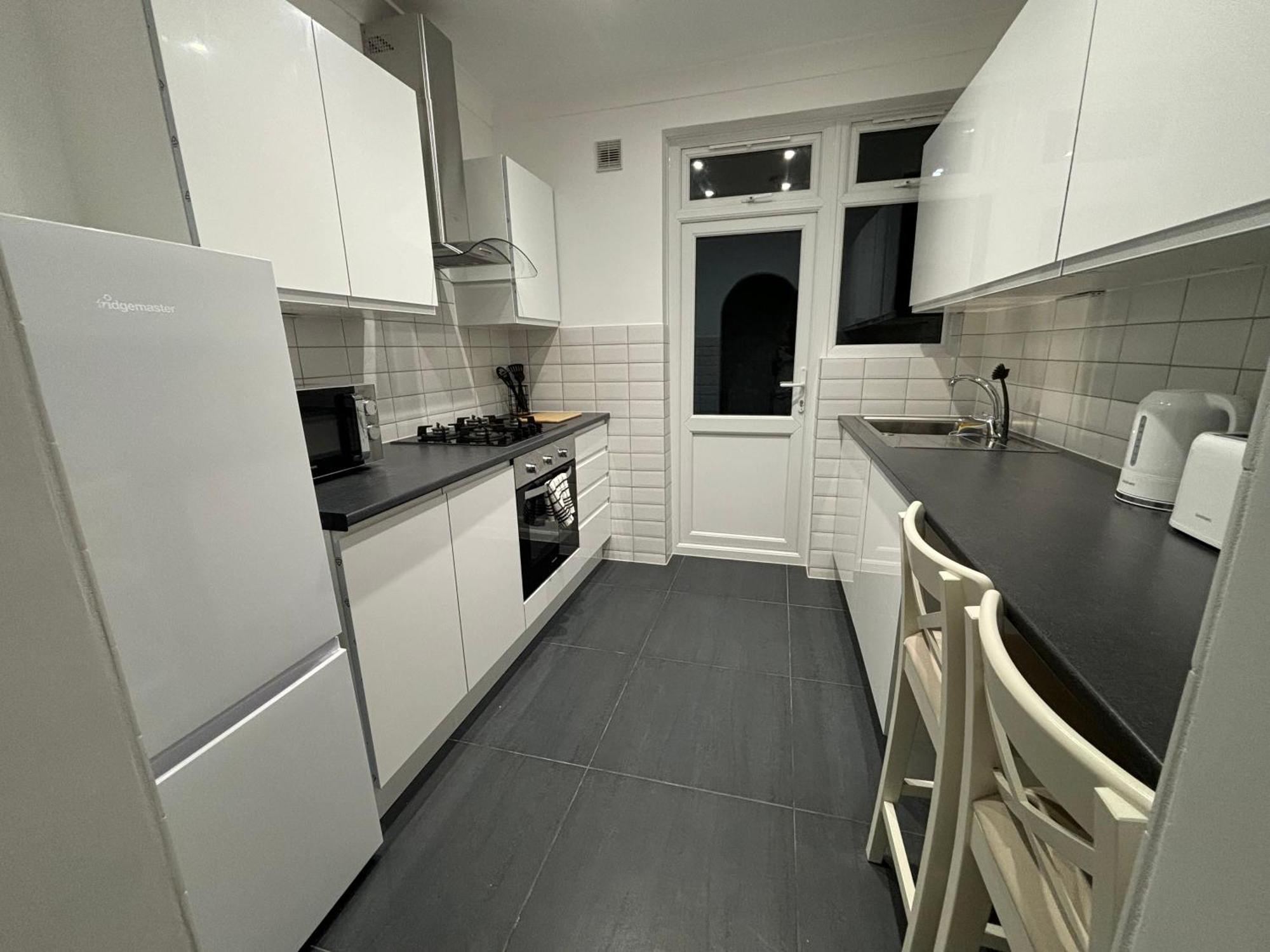Flat In Appartamento *